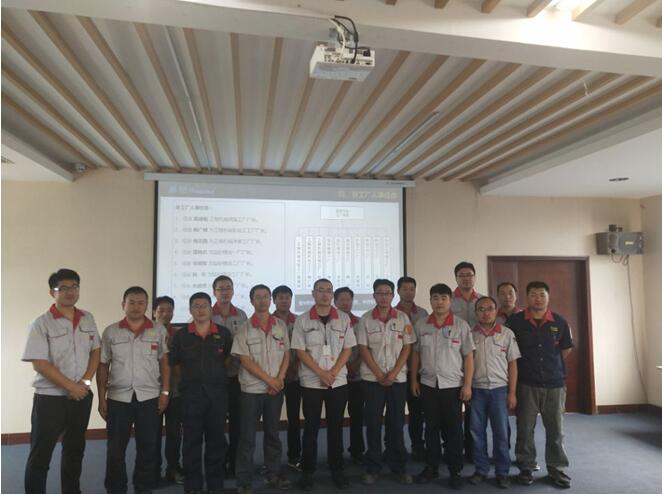 銳意改革 激發(fā)活力 回歸產(chǎn)品 強(qiáng)本固基 為迎接華翔集團(tuán)新一輪騰飛，打造世界華翔而不懈奮斗！---記華翔集團(tuán)制造平臺成立大會