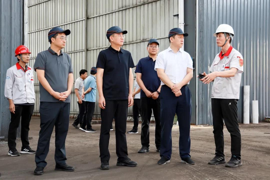 市委常委、副市長、翼城縣委書記王淵到華翔（翼城）新材料科技園現(xiàn)場辦公